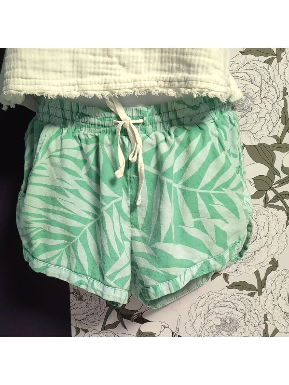 Billabong Mint Leaf Print Women's Cotton Shorts - Picture 2 of 8